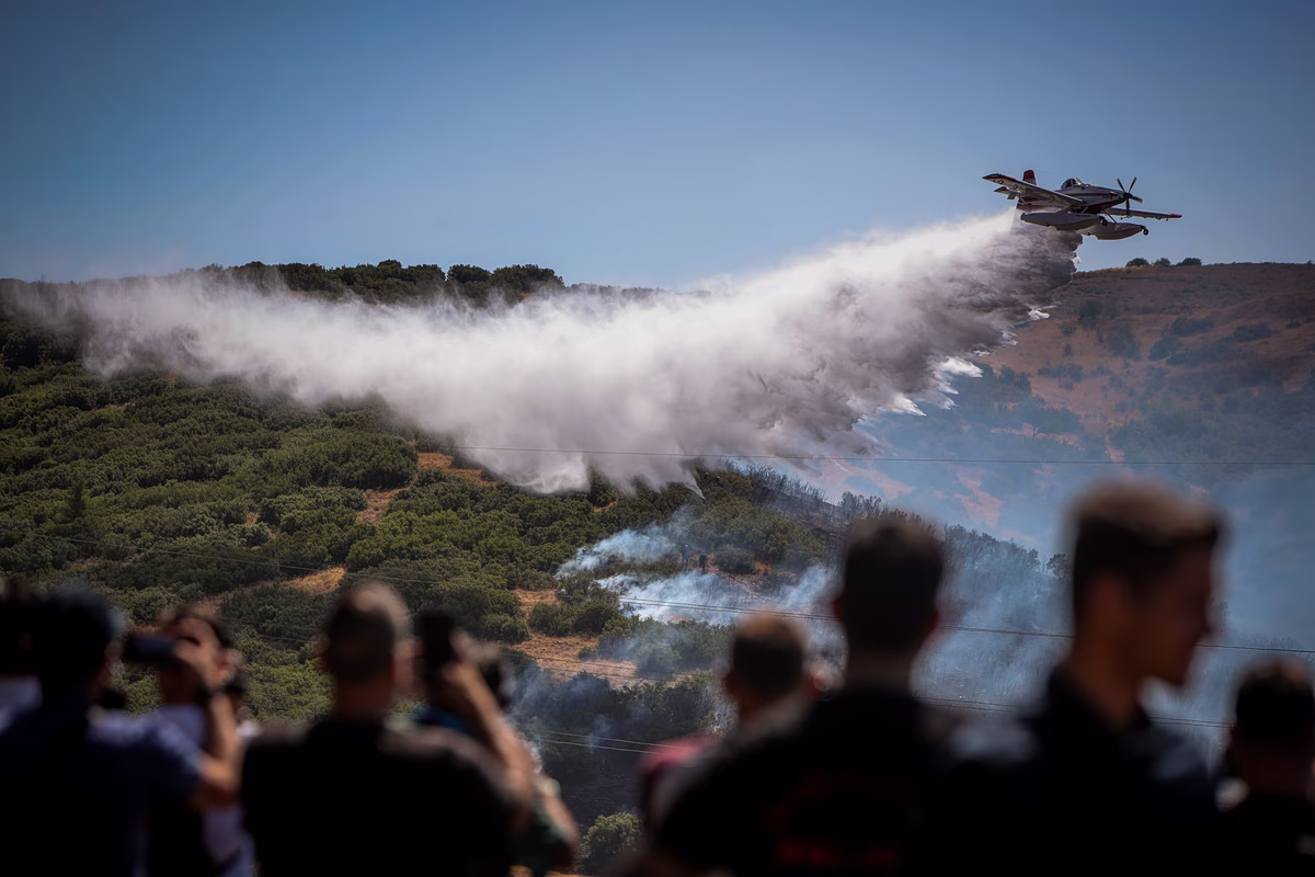 Σαράντα αγροτοδασικές πυρκαγιές σε ένα 24ωρο - Μάχη σε πέντε μέτωπα για τους πυροσβέστες