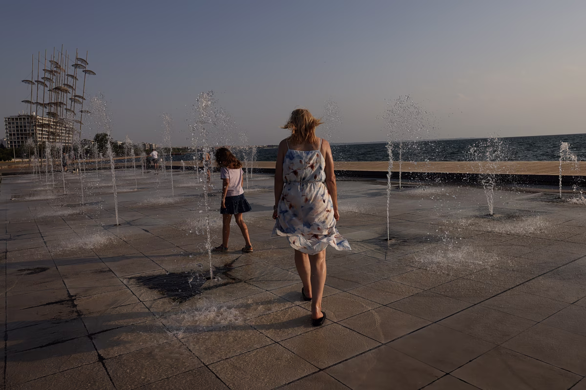 Σε πλήρη εξέλιξη ο καύσωνας – Πού πέρασε τους 39 βαθμούς η θερμοκρασία το Σάββατο