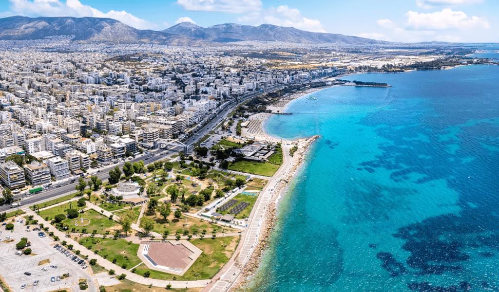 Πόσο στοιχίζουν τα σπίτια στην «Αθηναϊκή Ριβιέρα» - Οι ακριβότερες και οι πιο προσιτές περιοχές