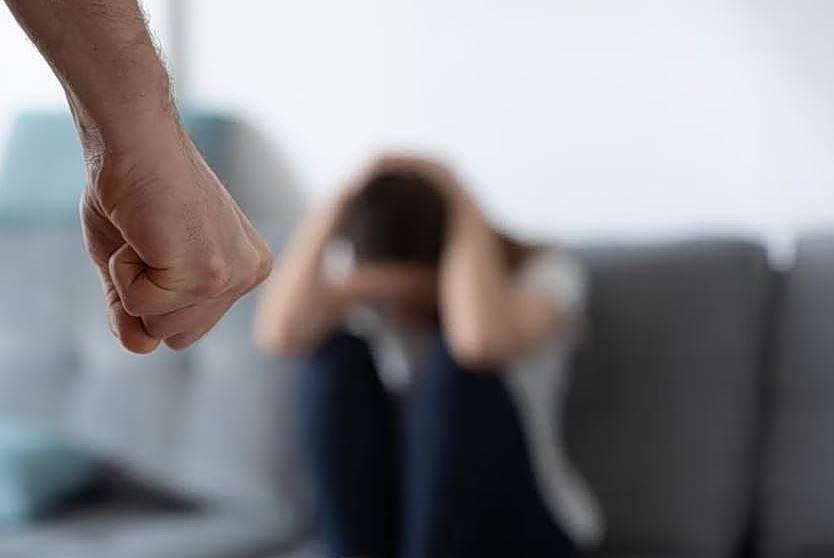 Σύλληψη 47χρονου στη Θεσσαλονίκη για βία και απόπειρα βιασμού της πρώην συντρόφου του
