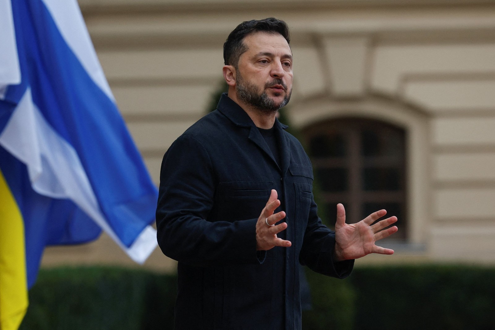 Ζελένσκι: συνομιλίες τον Νοέμβριο, το εδαφικό σε επίπεδο ηγετών