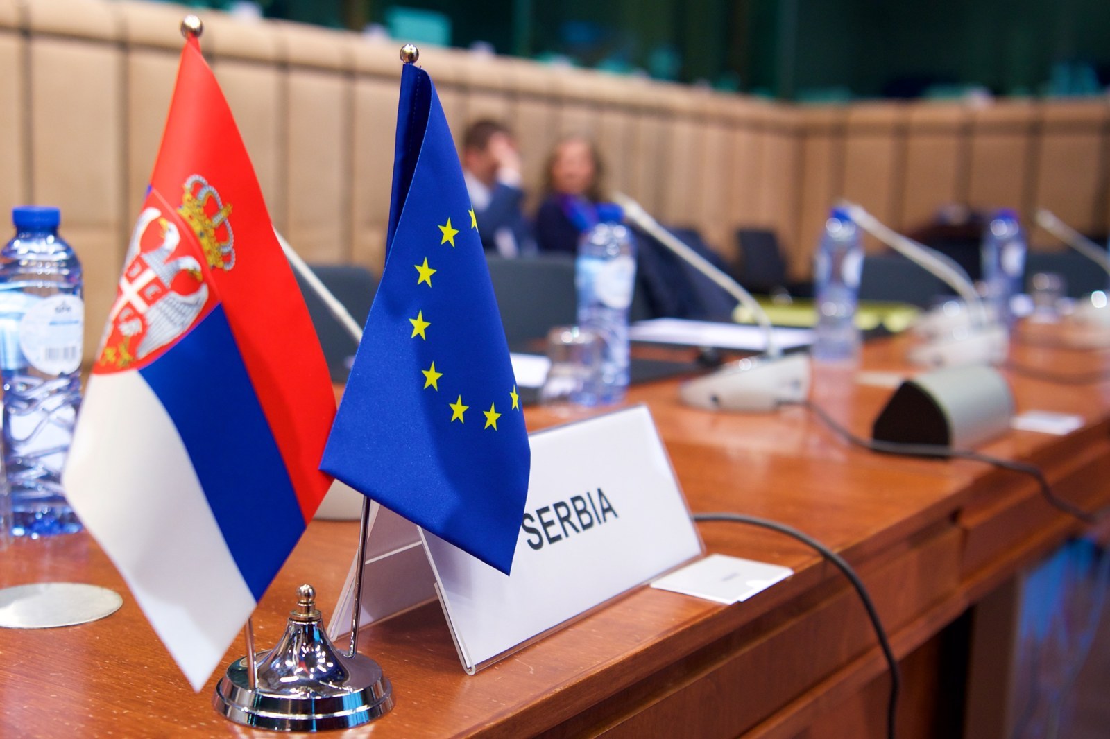 Η ΕΕ έστειλε τα πρώτα συγχαρητήρια για τη νίκη των φοιτητών στη Σερβία