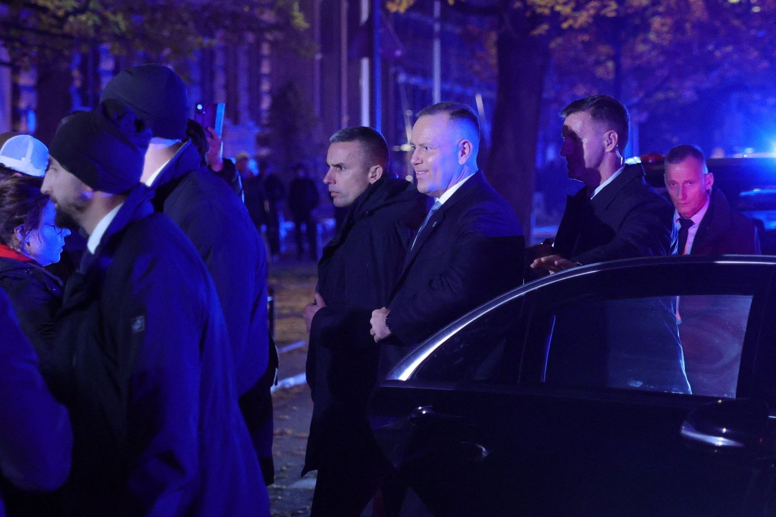 Διαβουλεύσεις με τα κόμματα συγκαλεί ο Ναβρότσκι για την κρίση στην Πολωνία
